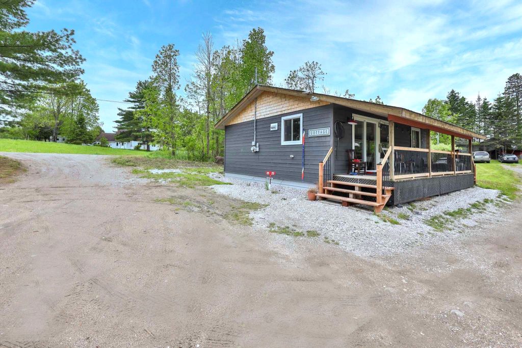 ngler’s Cabin exterior with private porch